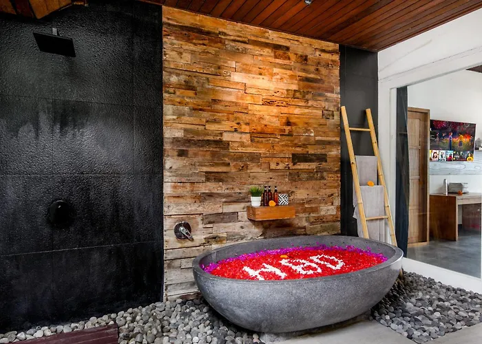 Zebra Seminyak, 4br Private Pool Villa, Close To Potato Head Villa Seminyak (Bali)
