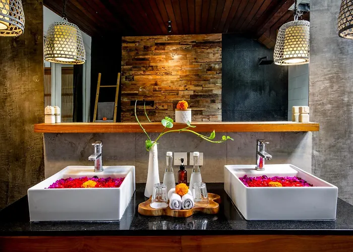 Villa Zebra Seminyak, 4br Private Pool Villa, Close To Potato Head