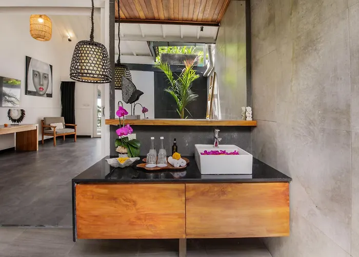 Zebra Seminyak, 4br Private Pool Villa, Close To Potato Head