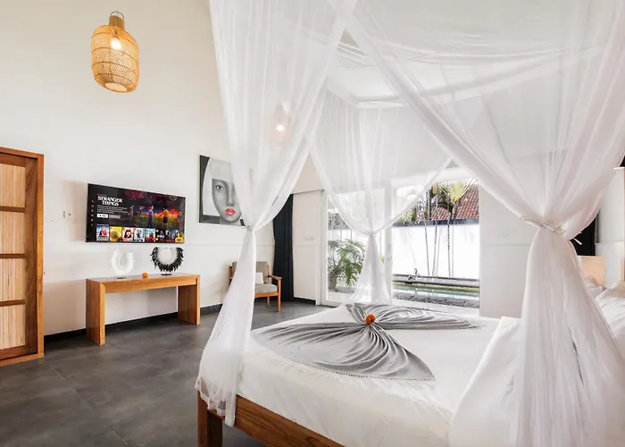 Zebra Seminyak, 4br Private Pool Villa, Close To Potato Head