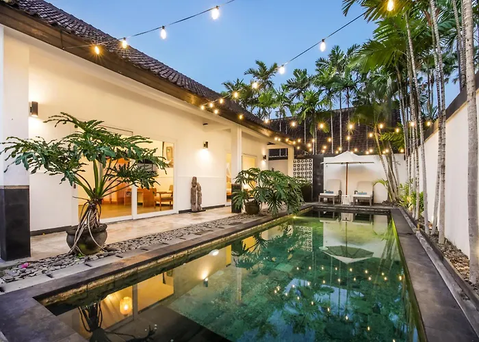 Zebra Seminyak, 4br Private Pool Villa, Close To Potato Head Villa