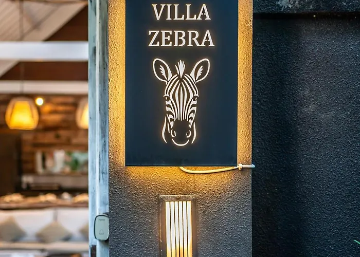 Villa Zebra Seminyak, 4br Private Pool Villa, Close To Potato Head