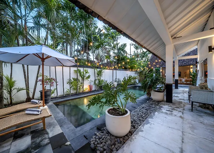 Villa Zebra Seminyak, 4br Private Pool Villa, Close To Potato Head *